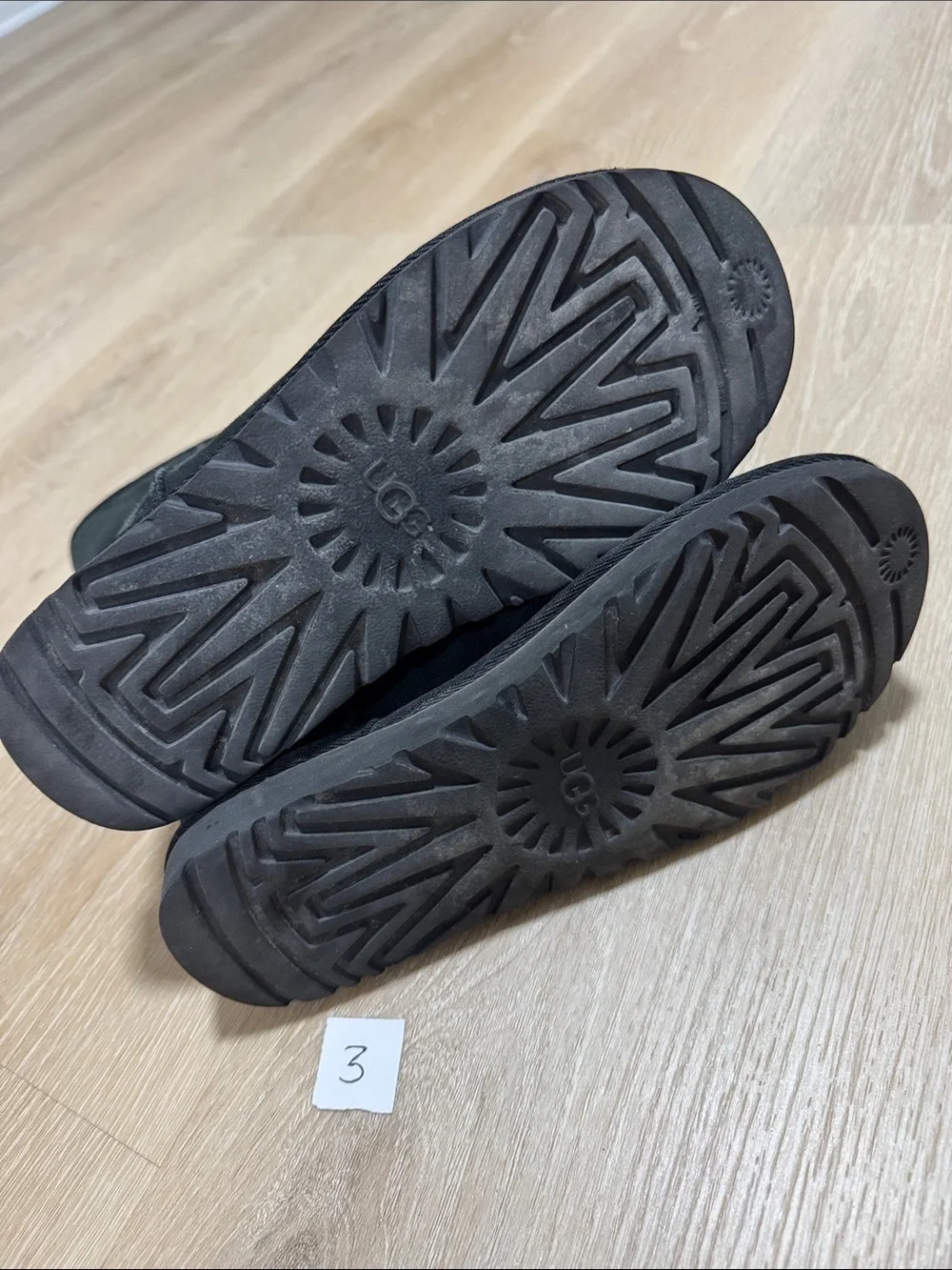 UGG Classic Short Suede Boots in Black